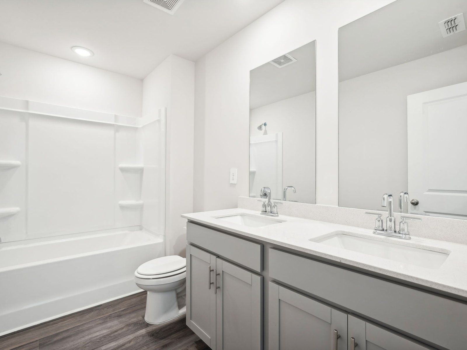 The Dakota floorplan with the Divine Frost interior package.
