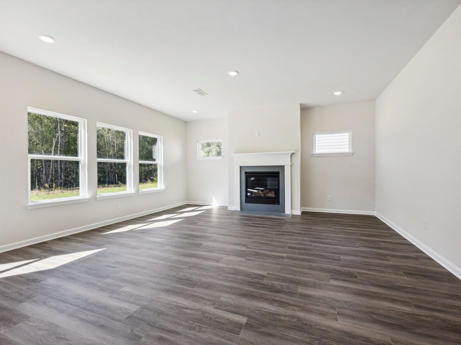 6-custom-Atlanta - Parkside at Grayson - Lot 21 - 1598 High Falls Lane -        006.jpg