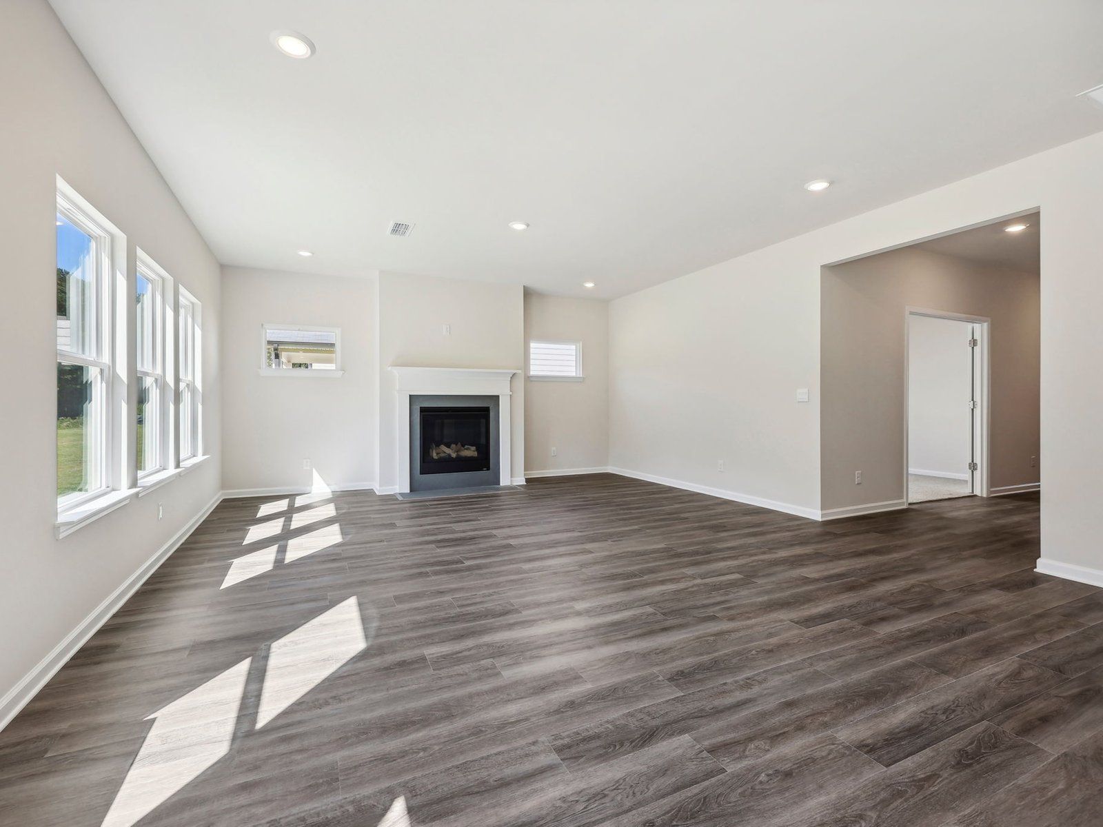7-custom-Atlanta - Parkside at Grayson - Lot 21 - 1598 High Falls Lane -        007.jpg