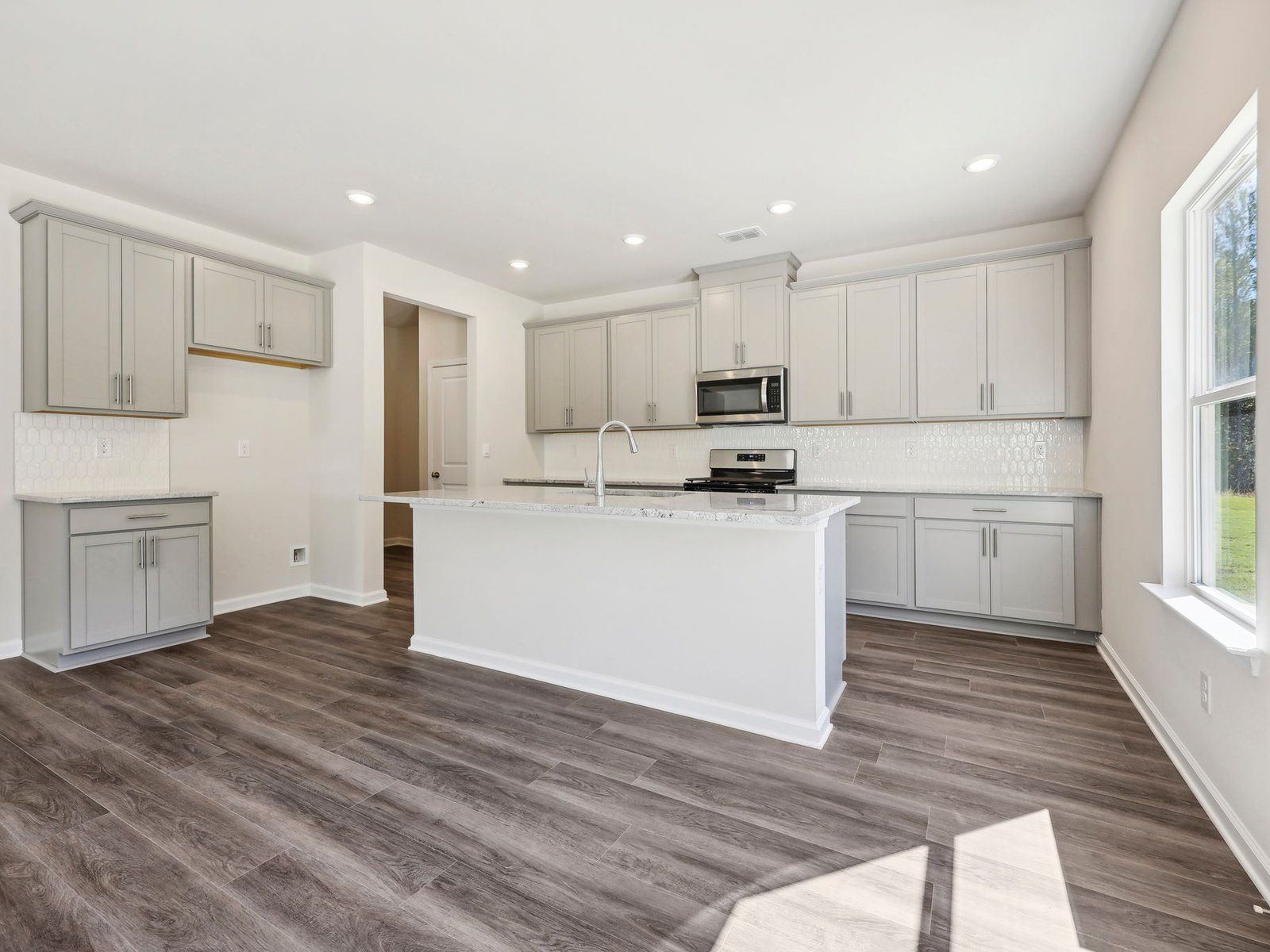 13-custom-Atlanta - Parkside at Grayson - Lot 21 - 1598 High Falls Lane -        013.jpg