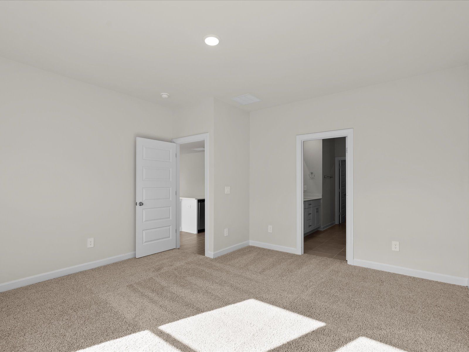 Welcome to the Chandler floorplan at Holland Park.