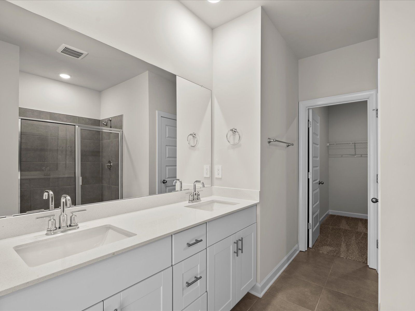 Welcome to the Chandler floorplan at Holland Park.