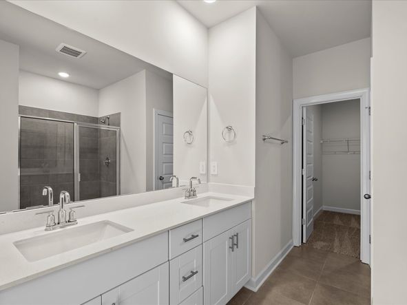 Welcome to the Chandler floorplan at Holland Park.