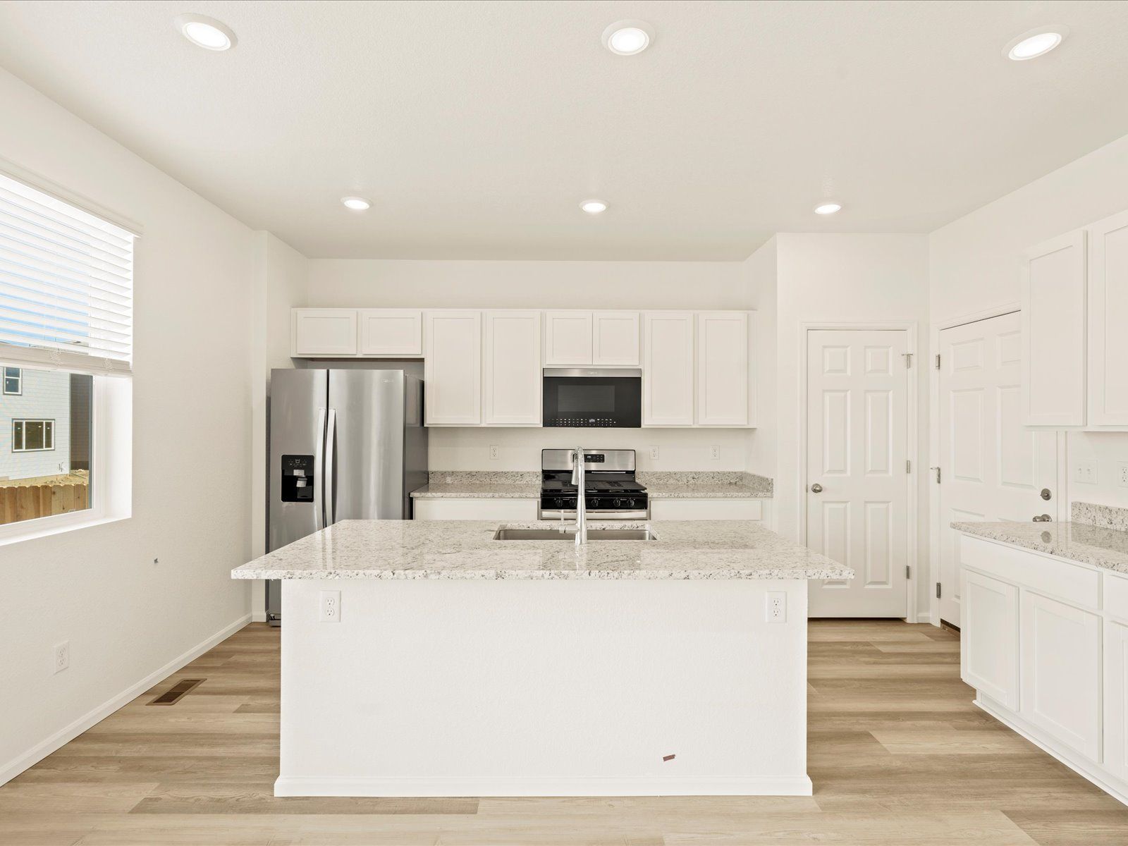 The Twin Peaks - Lorson Ranch : The Springs Collection: Colorado Springs, Colorado - Meritage Homes