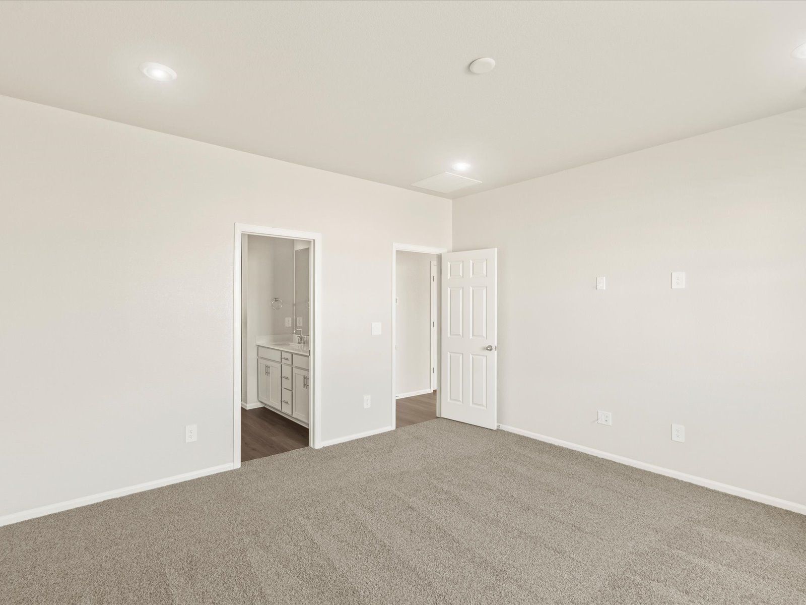 The Cherry Creek floorplan interior image taken at a Meritage Homes community in Northern, CO.