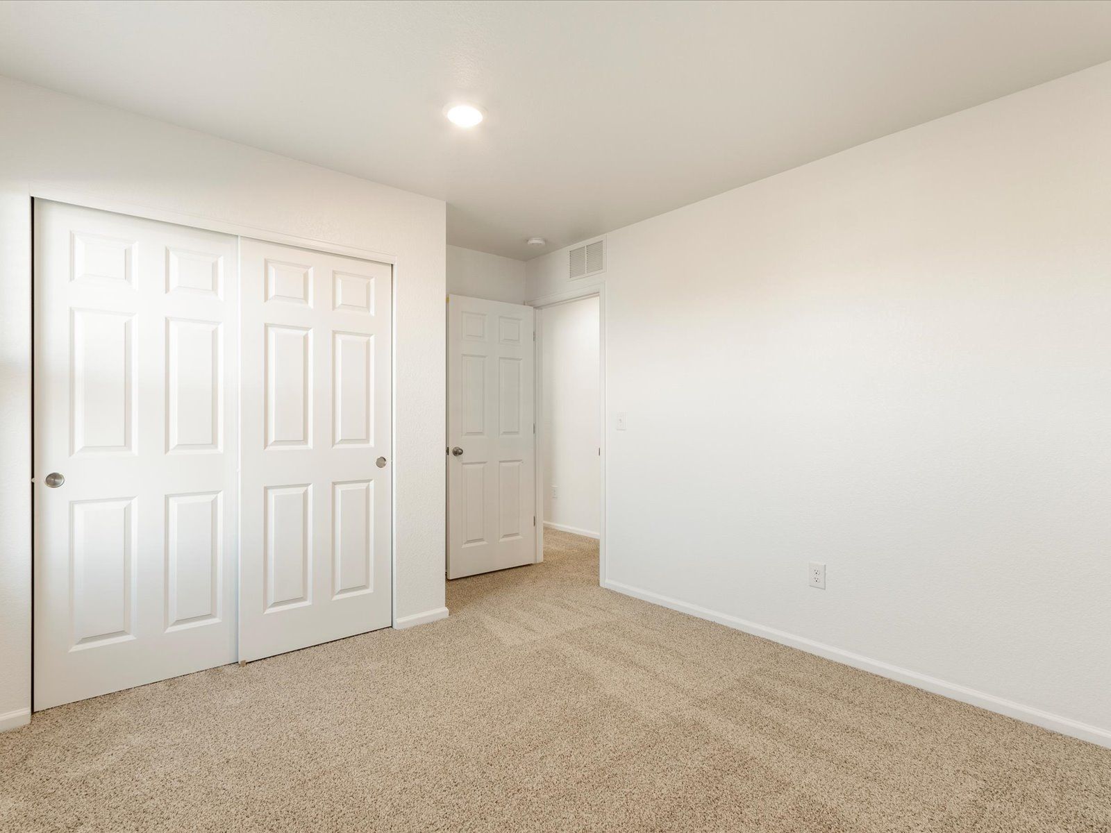 DEN_Lake-Bluff_Cottonwood_Bedroom_B_627-97th-Ave