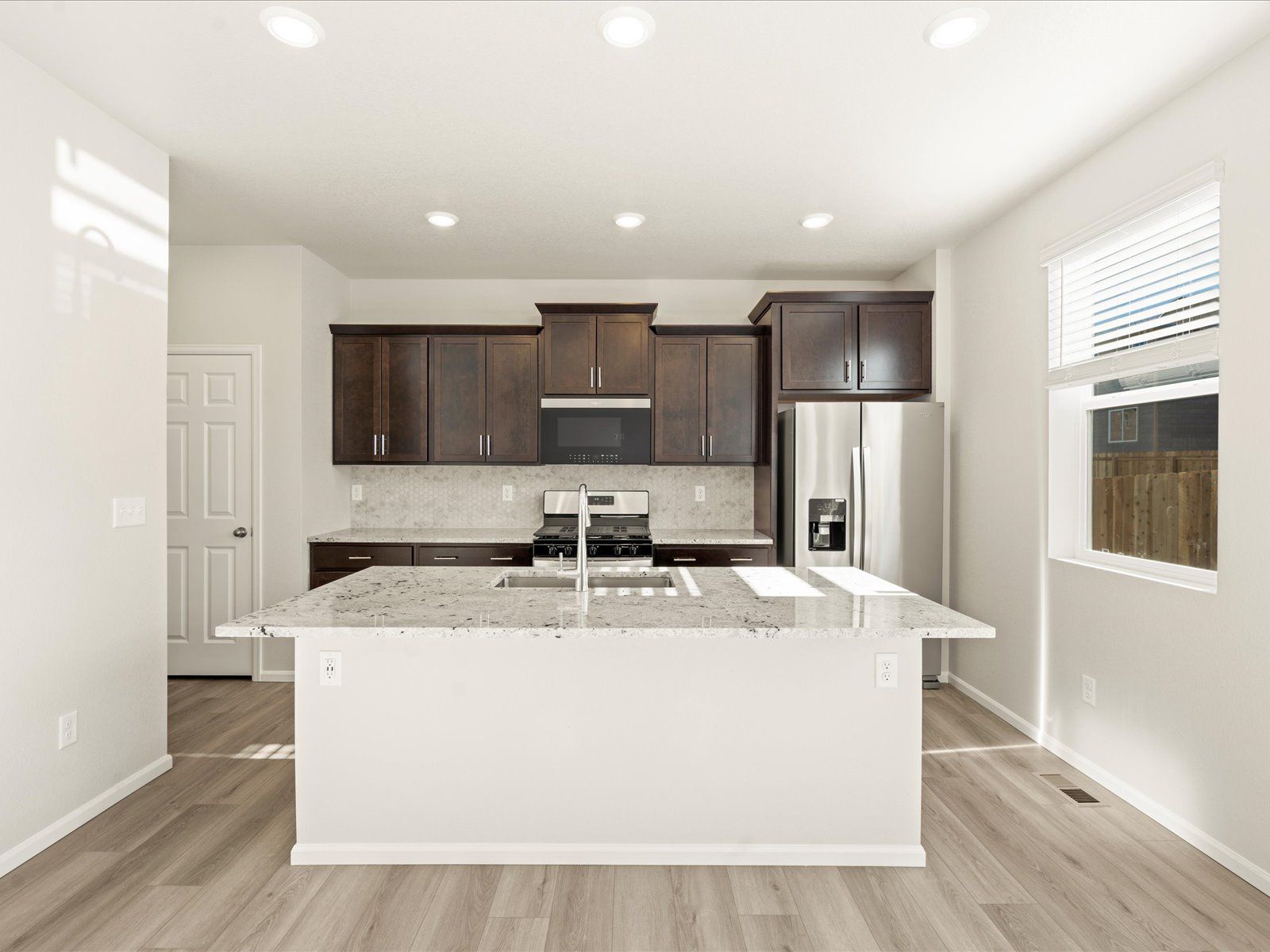 6691 Roundtail Way. Colorado Springs, CO 80925