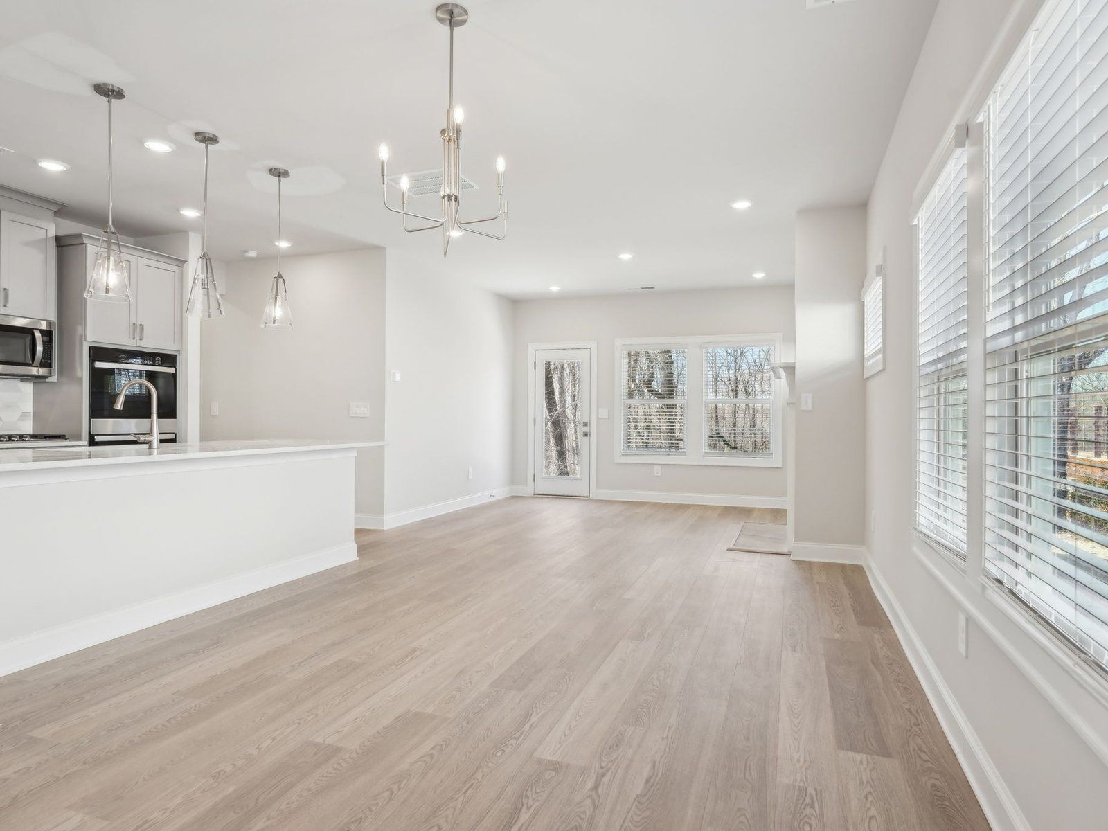 The Roswell floorplan with the Modern Glam - Stone interior package.