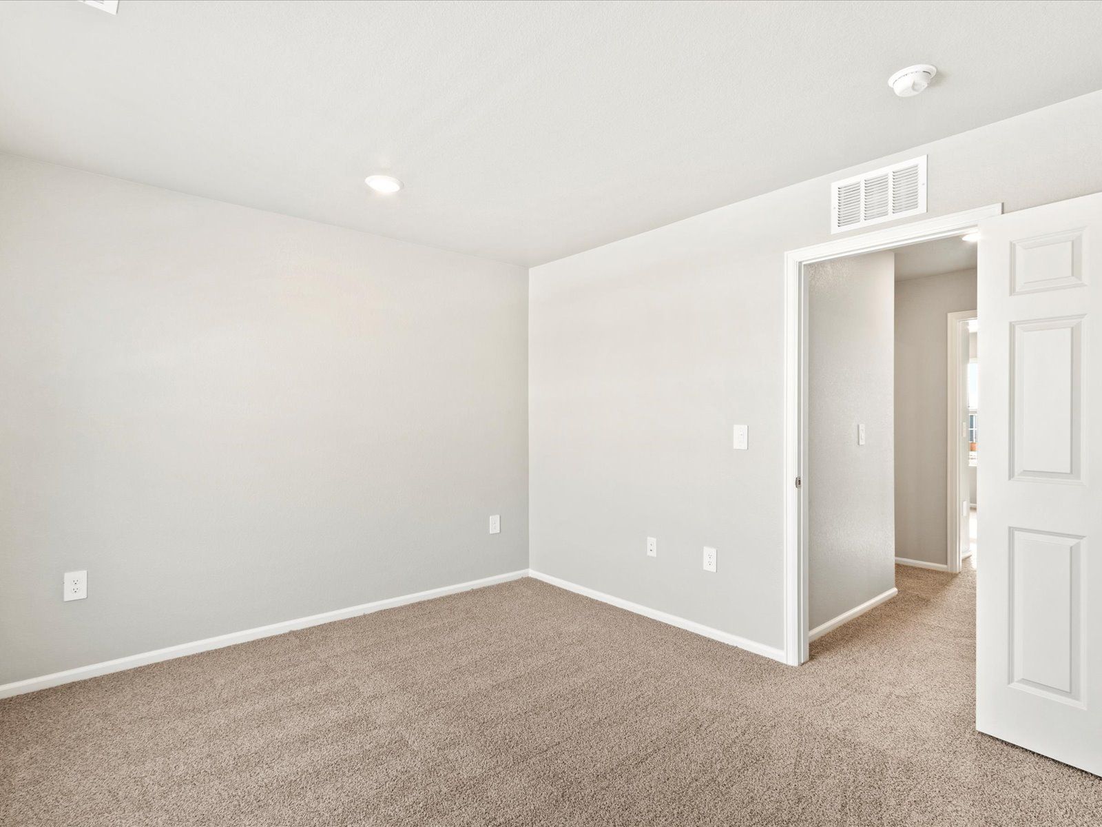 The Dillon floorplan interior images taken at Hidden Valley a Meritage Homes community.
