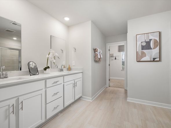 Welcome to the Brentwood model at Brayfield Manor.