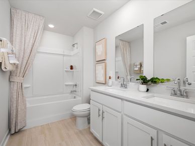 Welcome to the Brentwood model at Brayfield Manor.