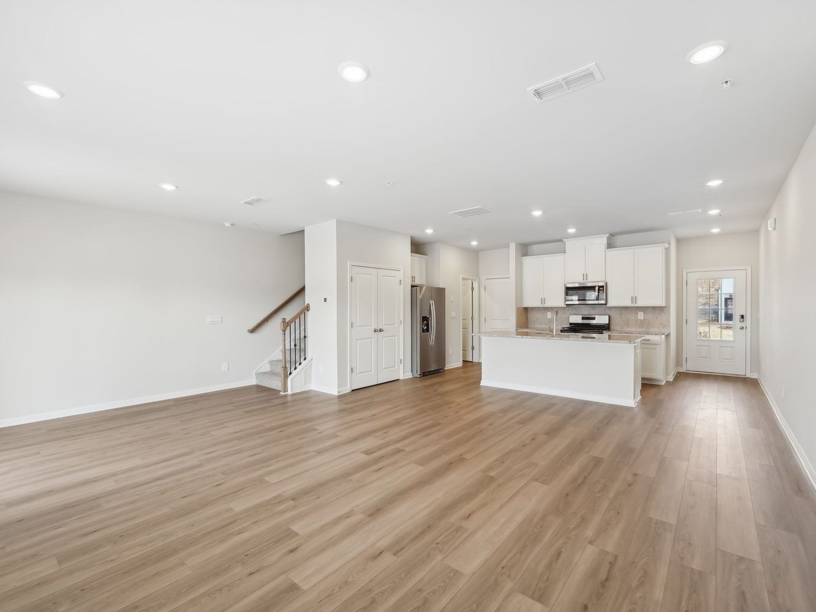 The Jade floorplan with the Charm White interior package.