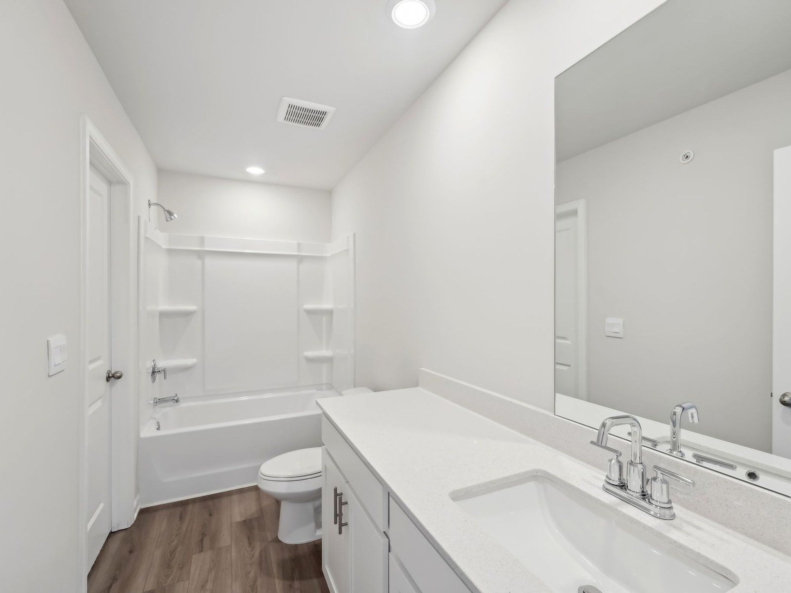 The Jade floorplan with the Charm White interior package.