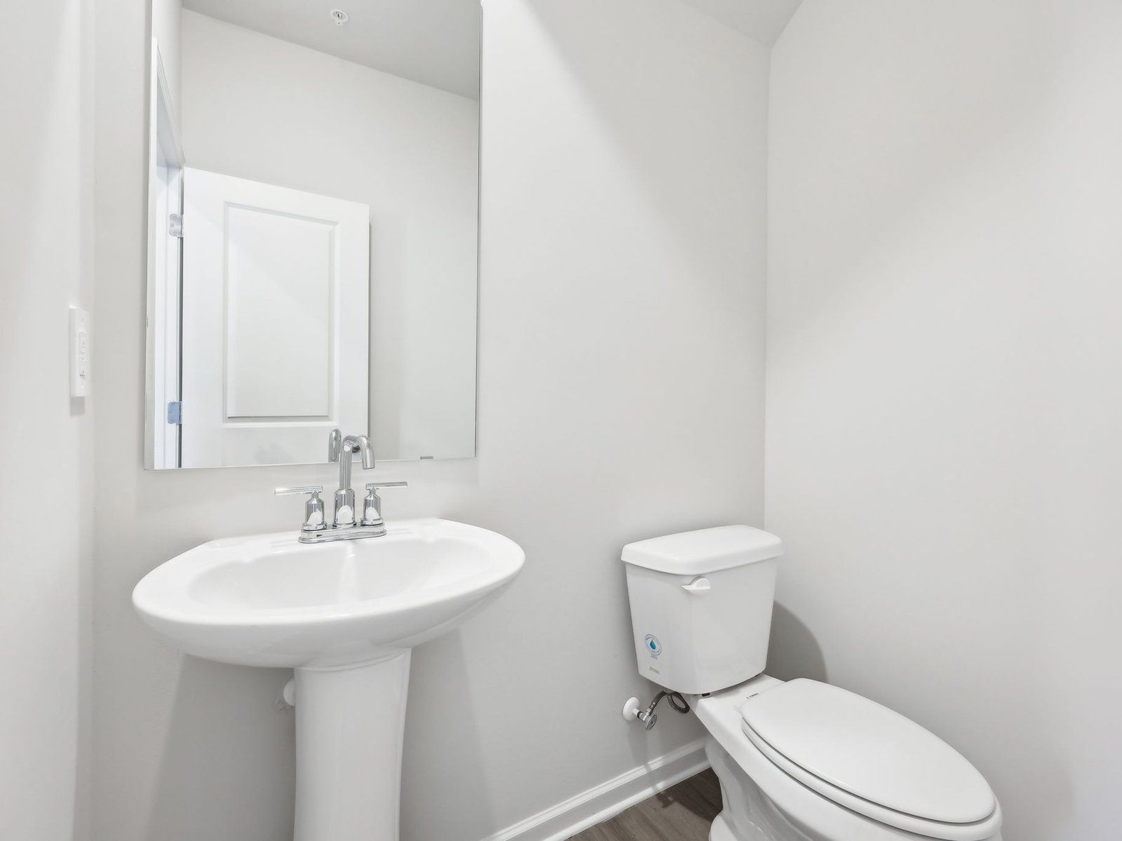 The Jade End Unit floorplan with the Elemental Frost interior package.
