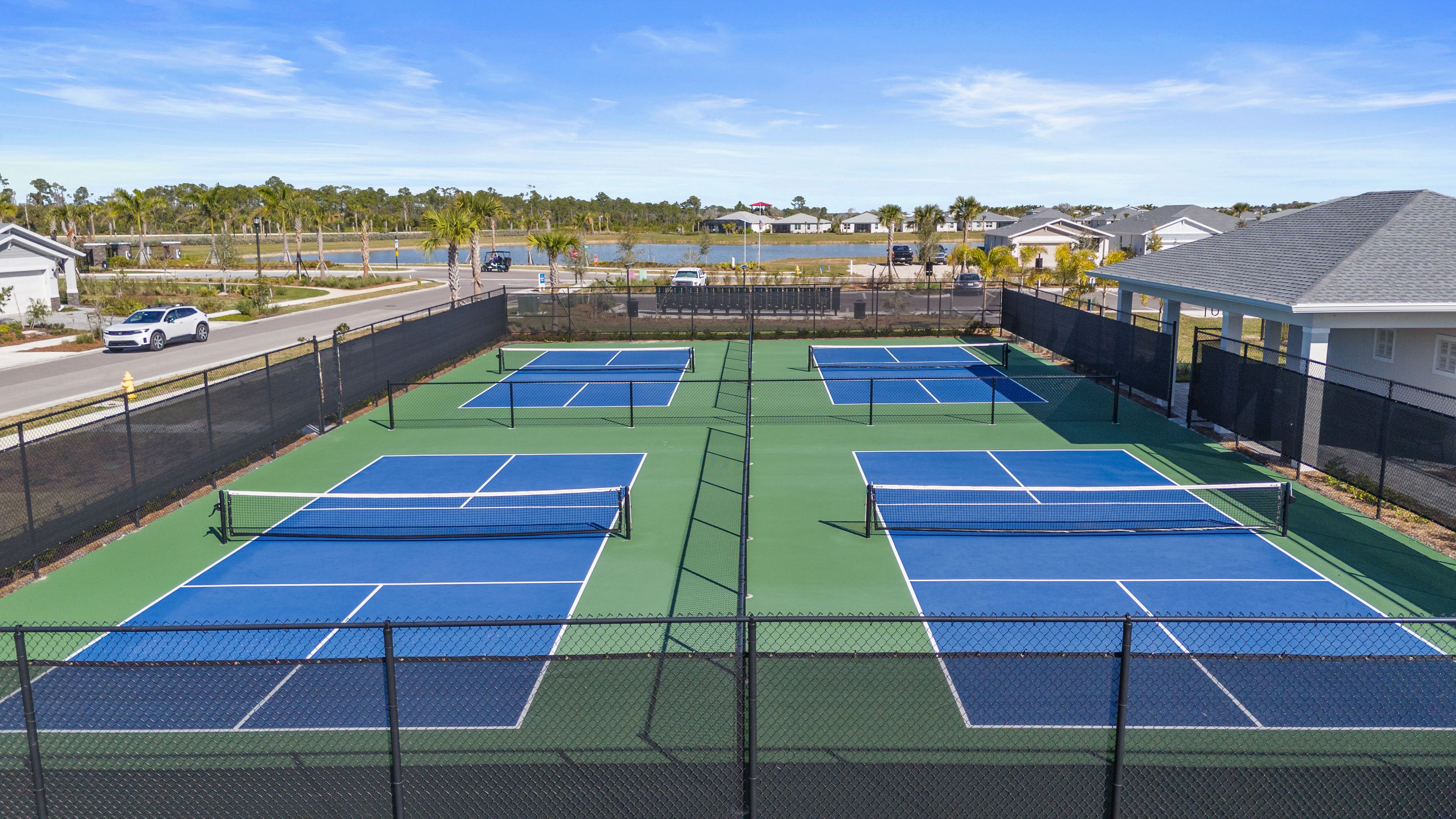 Crescent Lakes Amenity