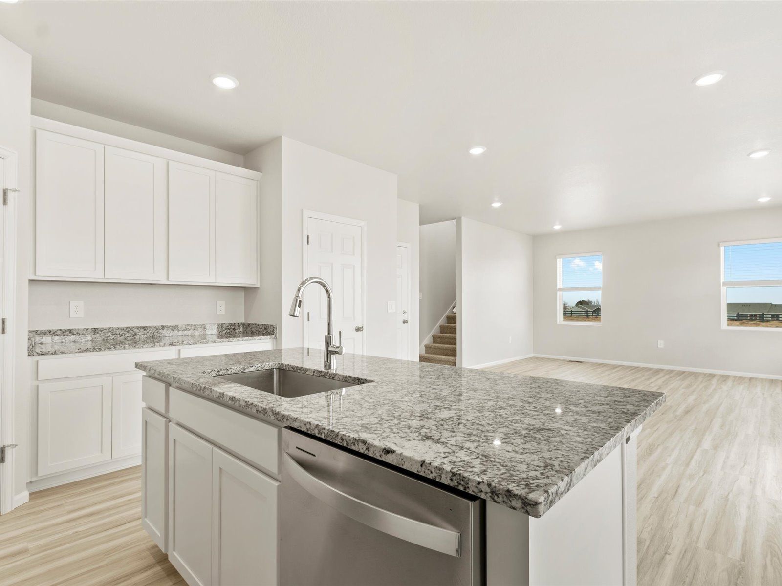 DEN_Westgate_Twin-Peaks_Kitchen-Island_C_2700-73rd-Ave-Ct