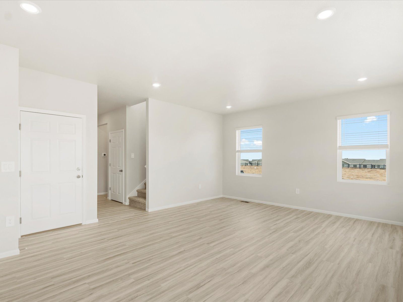 DEN_Westgate_Twin-Peaks_Living-Area_C_2700-73rd-Ave-Ct