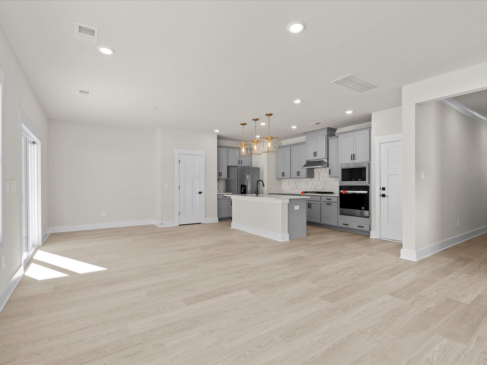 Welcome to the Lennon floorplan at Cedar Shoals - Heritage Collection.