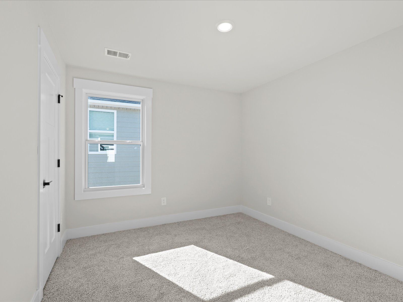 Welcome to the Lennon floorplan at Cedar Shoals - Heritage Collection.