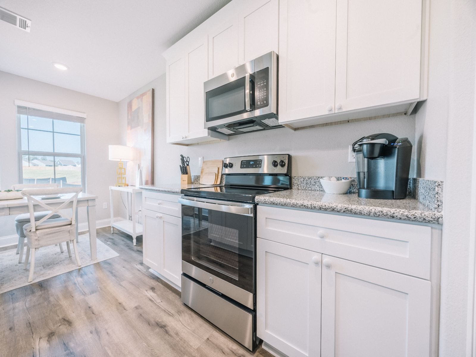 GLF_ElliottHomes_Opal_C143_Kitchen2.jpg