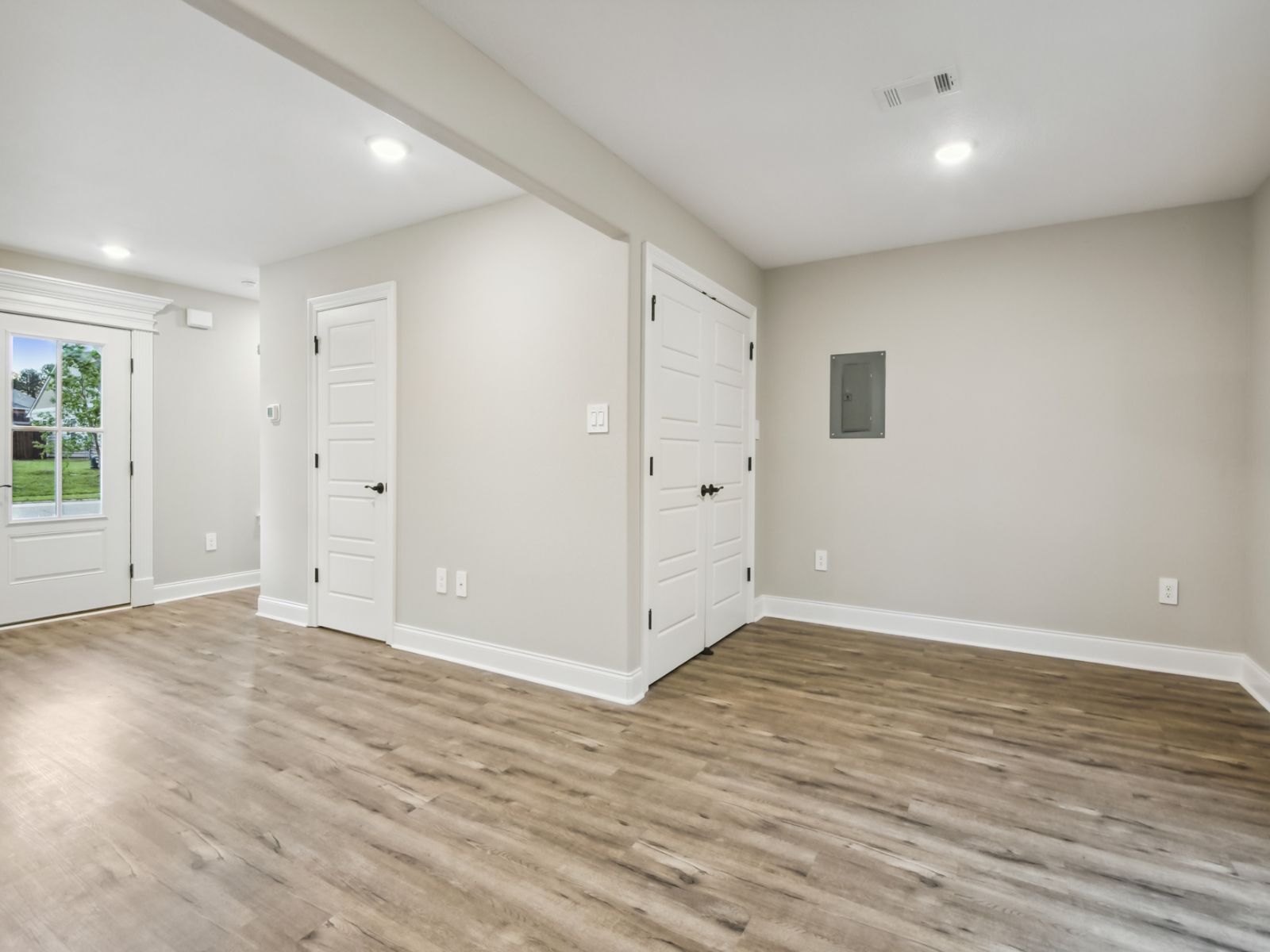 Great room in the Parker floorplan at a Meritage Homes community in Gulfport, MS.