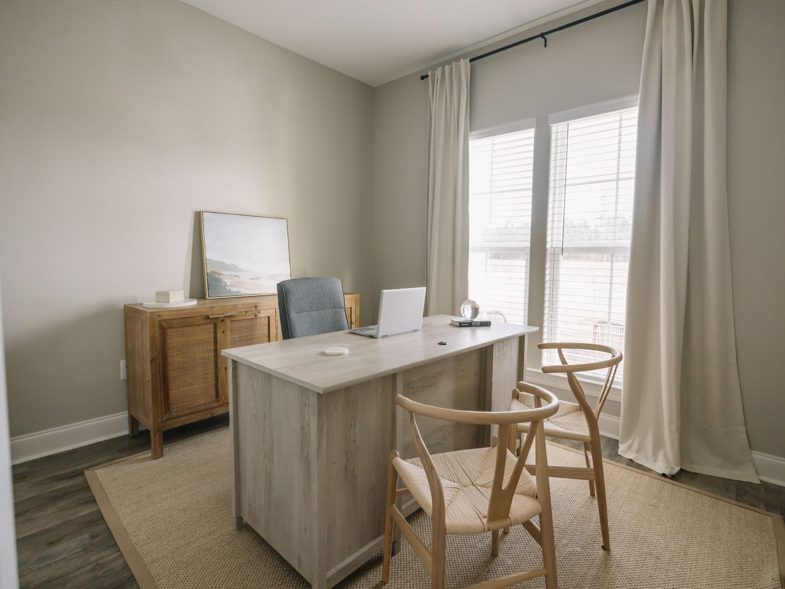Secondary bedroom in the Coral floorplan at a Meritage Homes community in Gulfport, MS.