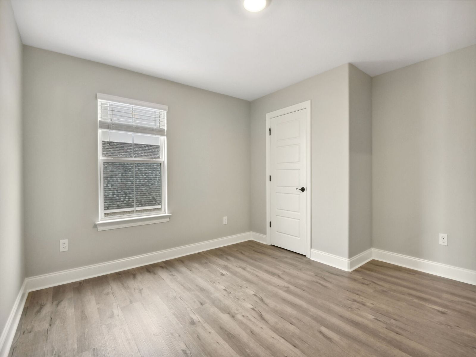 Secondary bedroom in the Dune floorplan at a Meritage Homes community in Gulfport, MS.