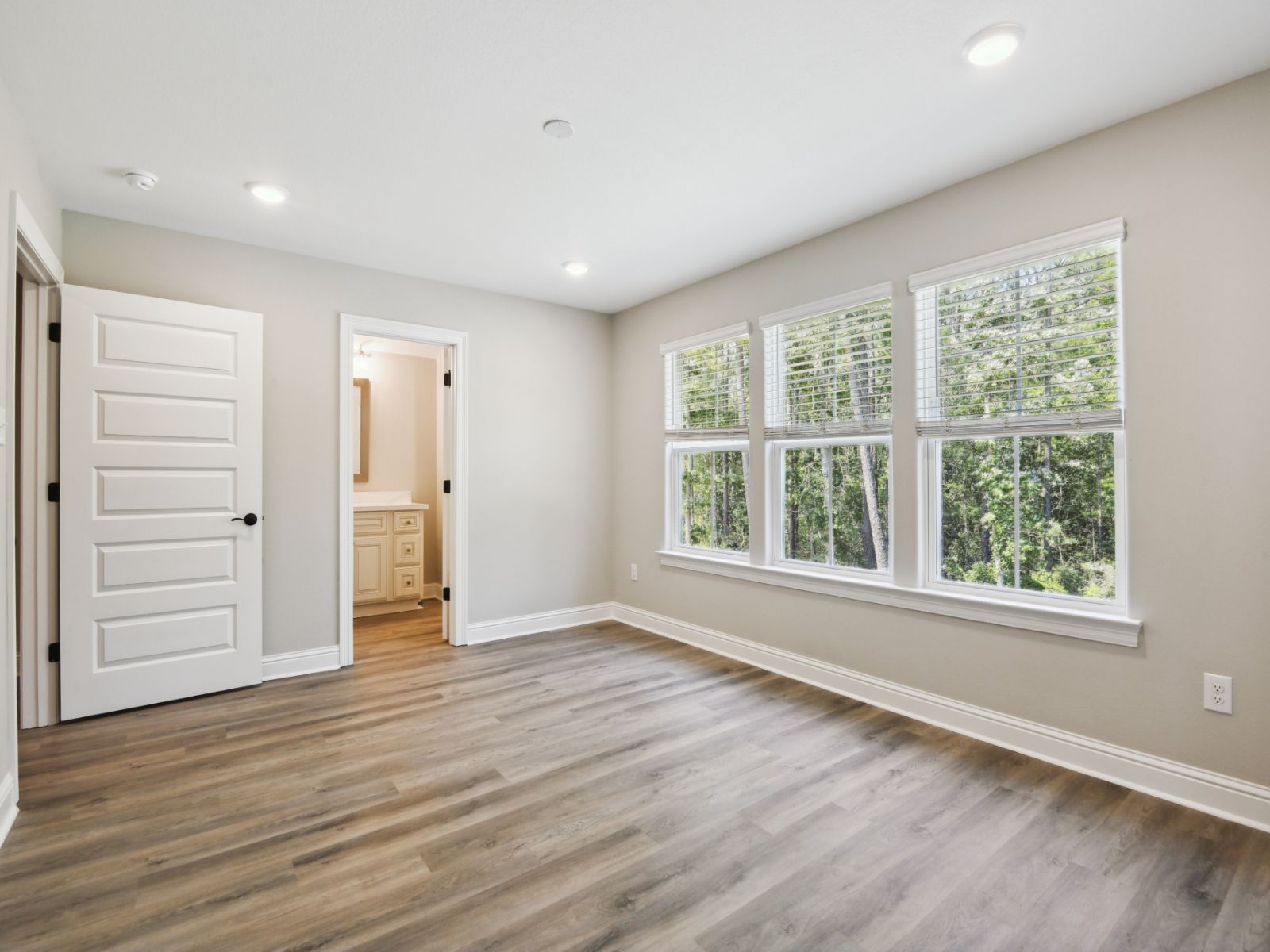 Guest Suite in the Jules floorplan at a Meritage Homes community in Gulfport, MS.