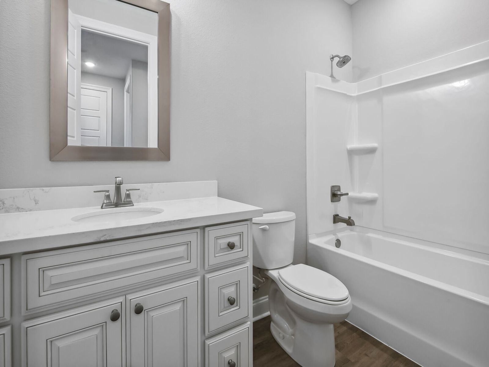Secondary bathroom in the Taylor floorplan at a Meritage Homes community in Gulfport, MS.