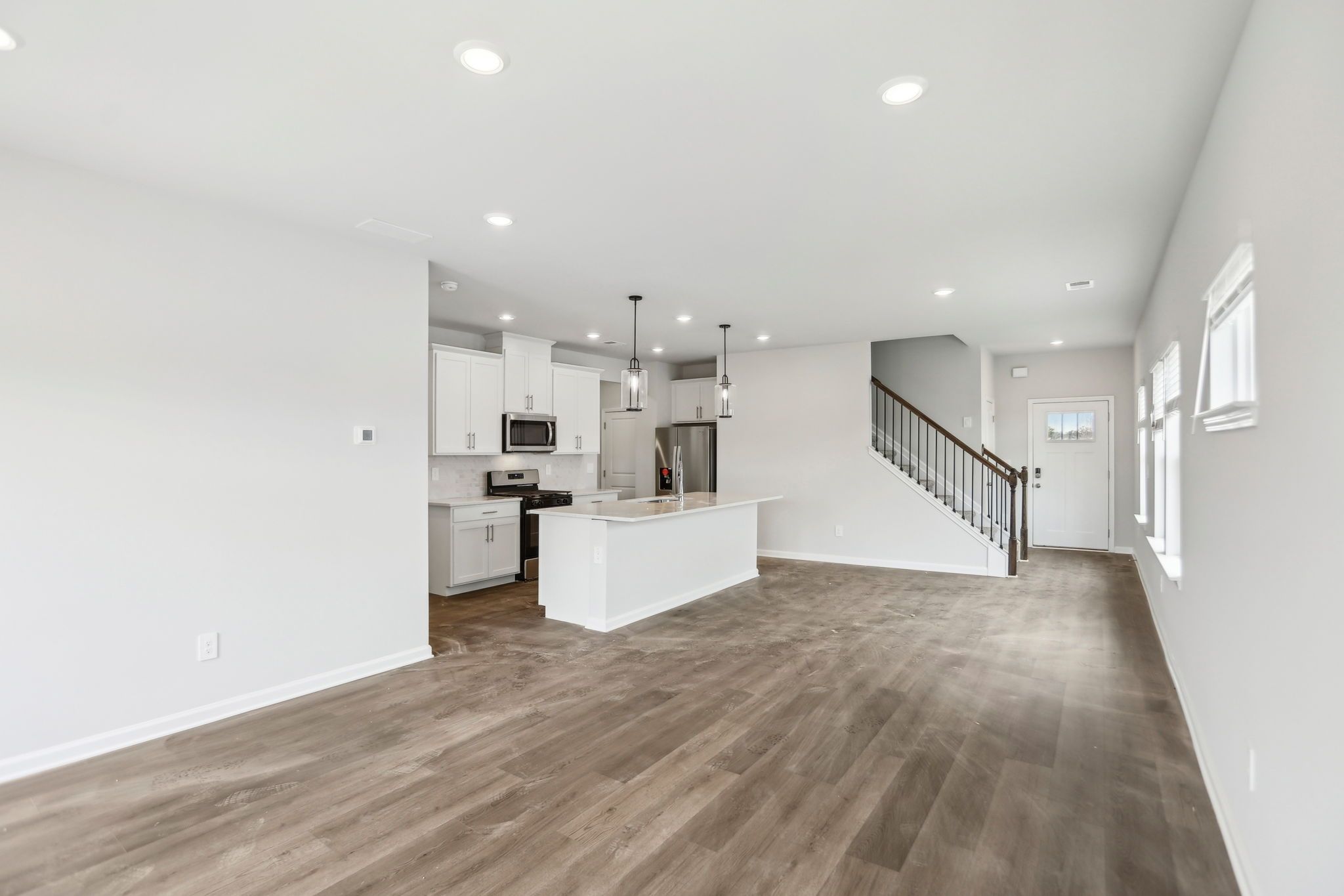 The Roswell floorplan with the Finesse Linen interior package.