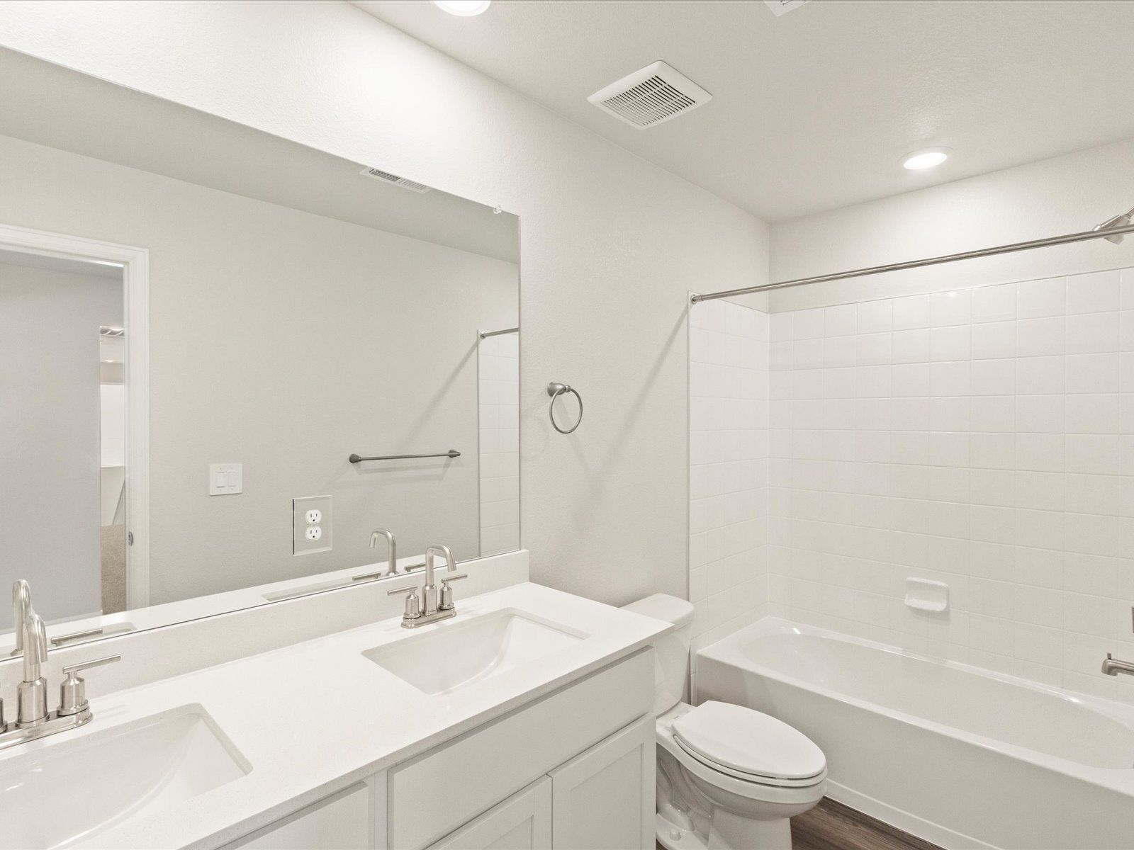 The Chatfield floorplan interior image taken at a Meritage Homes community in Northern Colorado.
