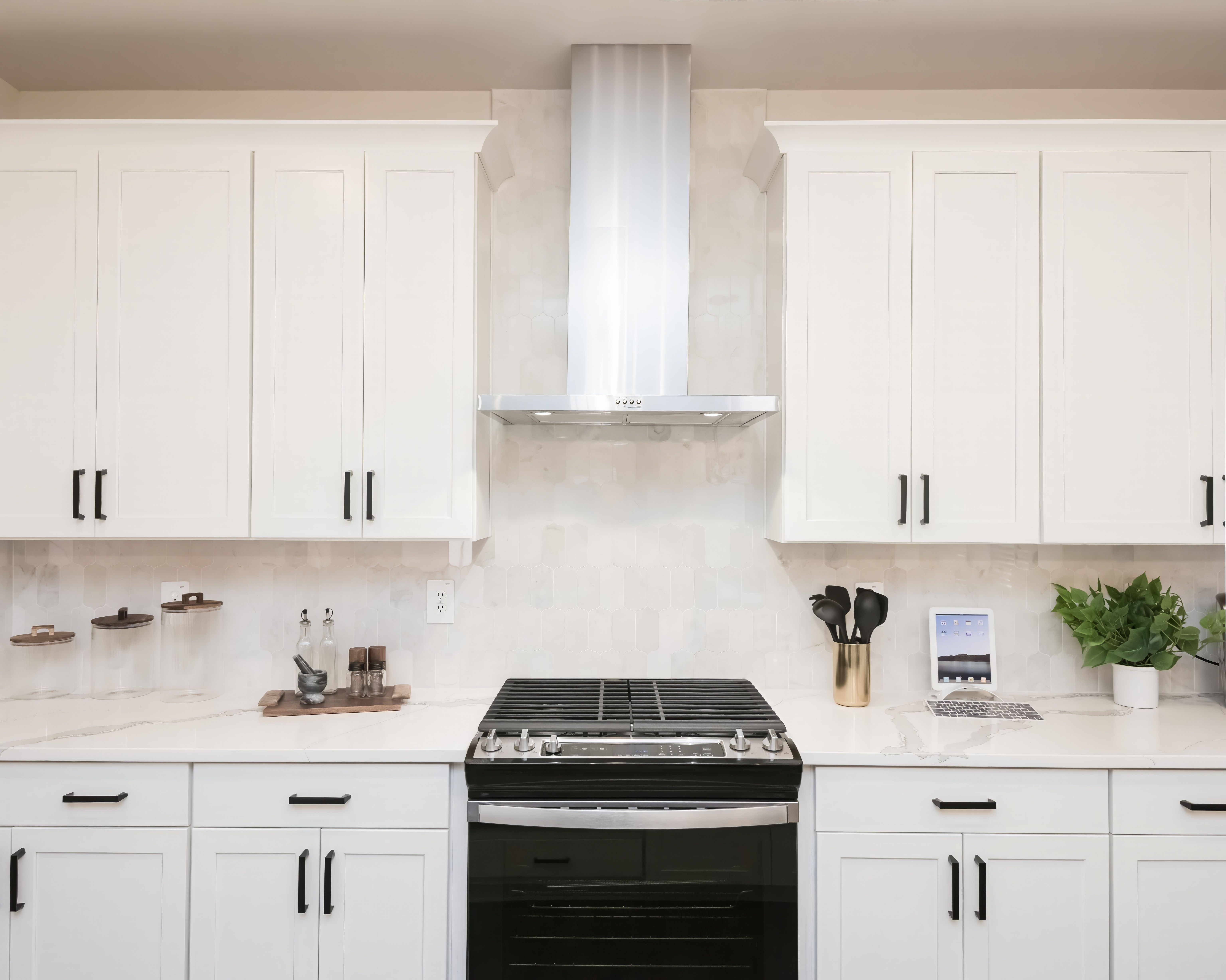 Kitchen in the Cromwell floorplan at a Meritage Homes community in Atlanta, GA.