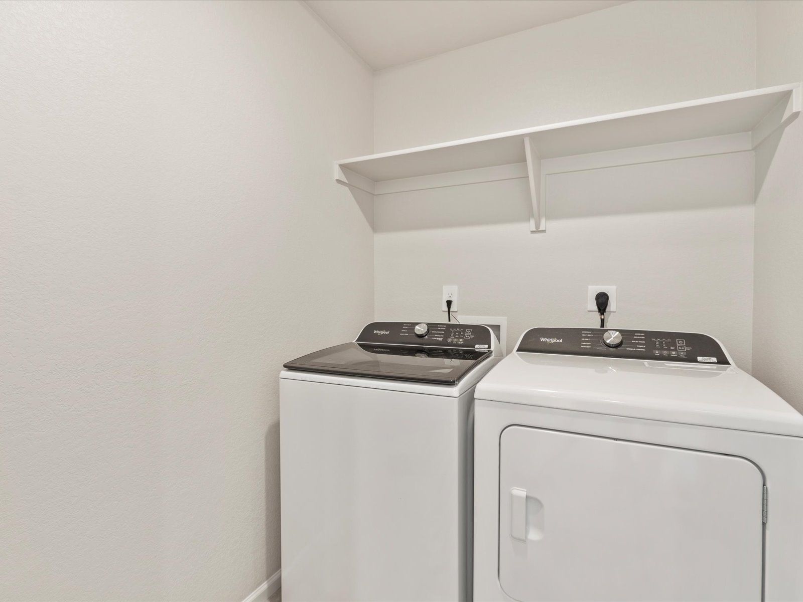 The Twin Peaks interior image taken at a Meritage Homes community in Severance, CO.