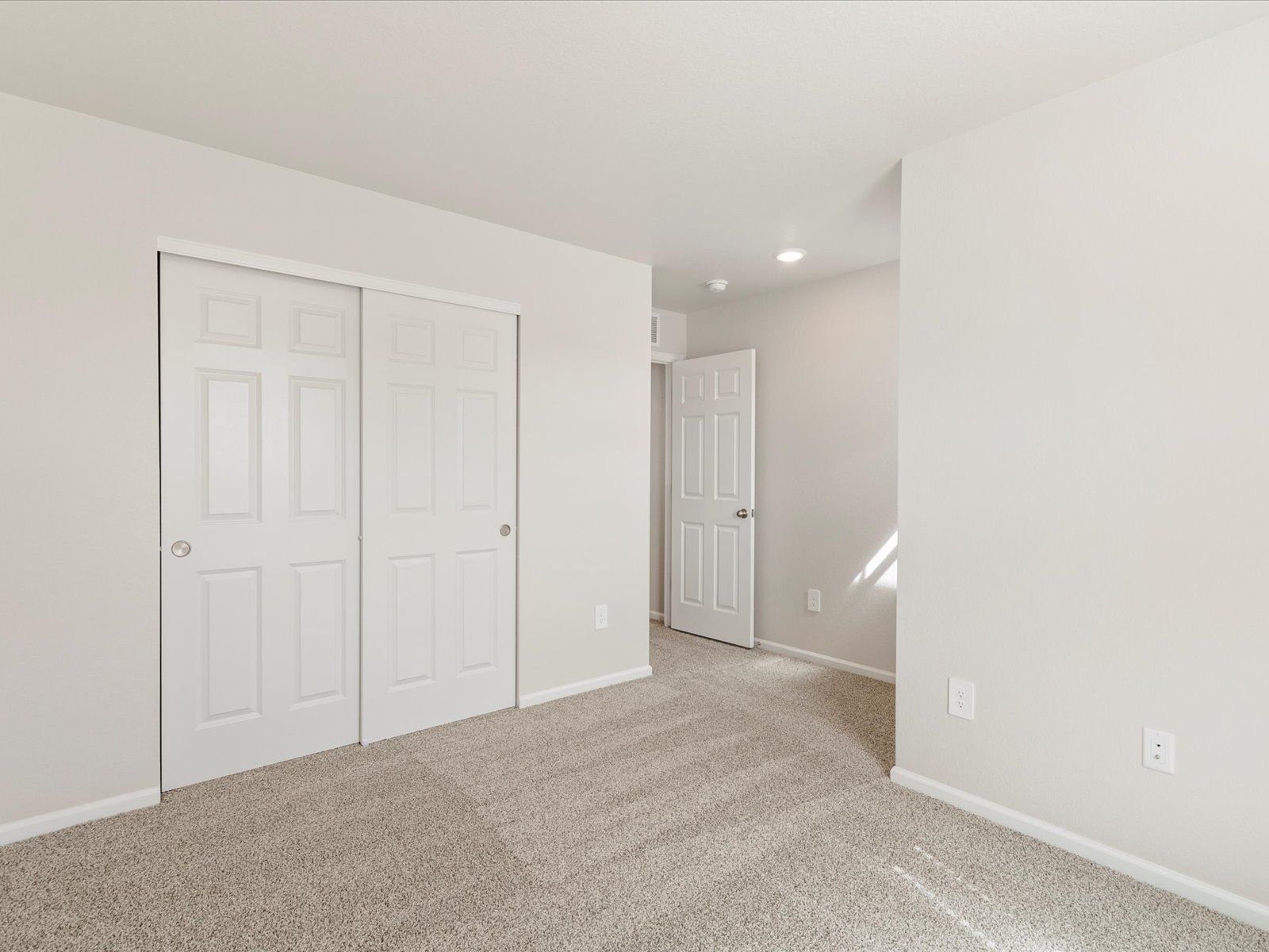 The Twin Peaks interior image taken at a Meritage Homes community in Severance, CO.