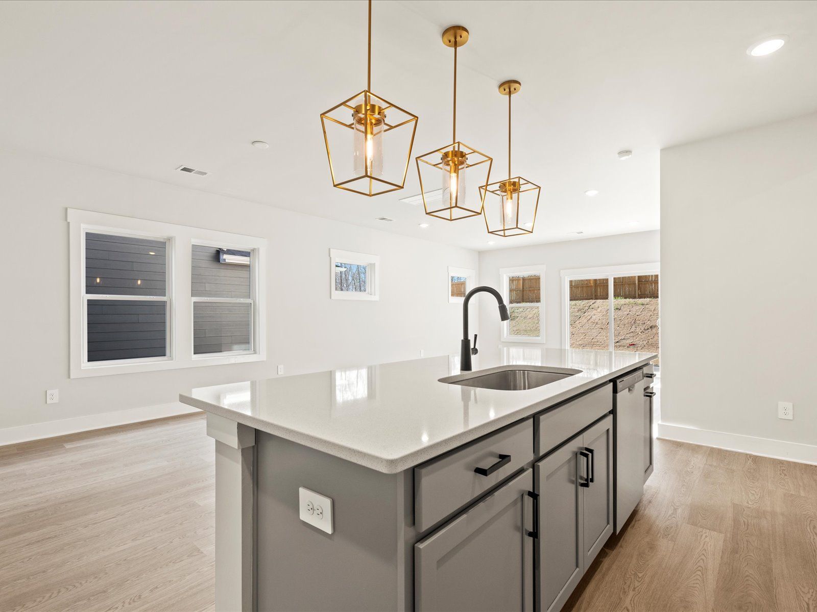 Welcome to the Paisley floorplan at Cedar Shoals - Heritage Collection.