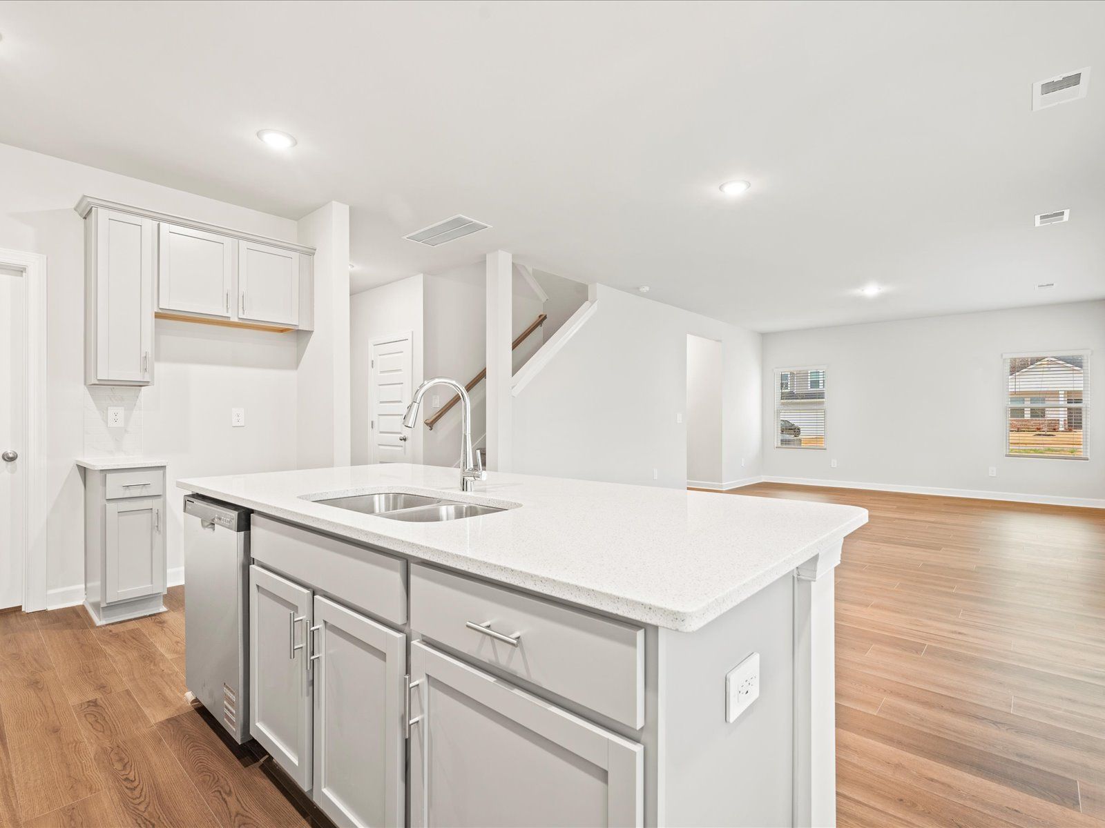 Welcome to the Dakota floorplan at The Farm at Wells Creek - Signature Collection.