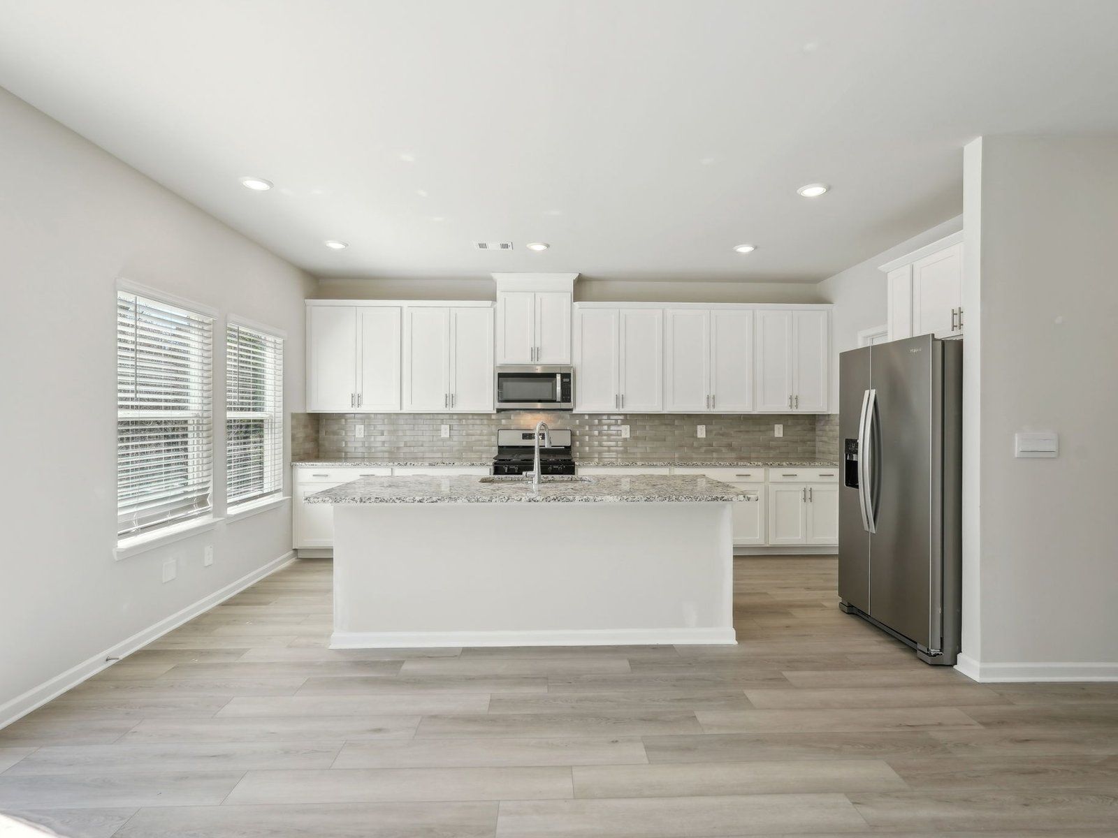 The Dakota floorplan with the Sleek 1 interior package.