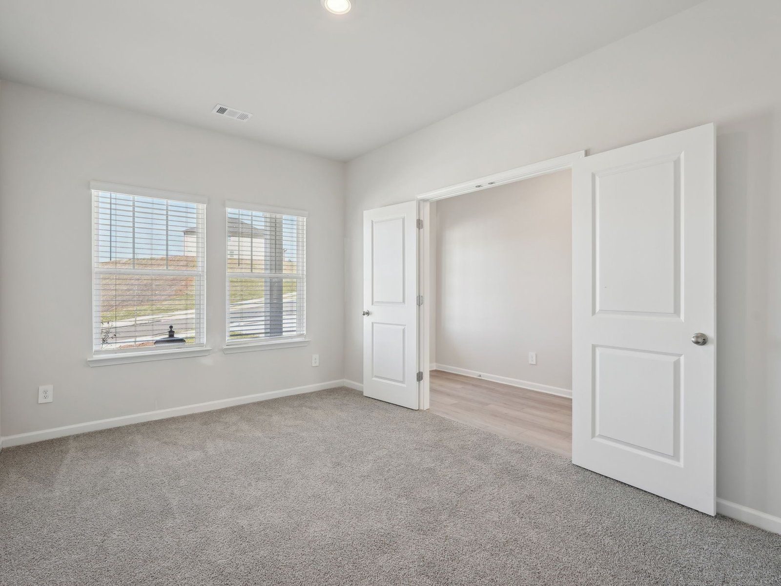 The Dakota floorplan with the Sleek 1 interior package.