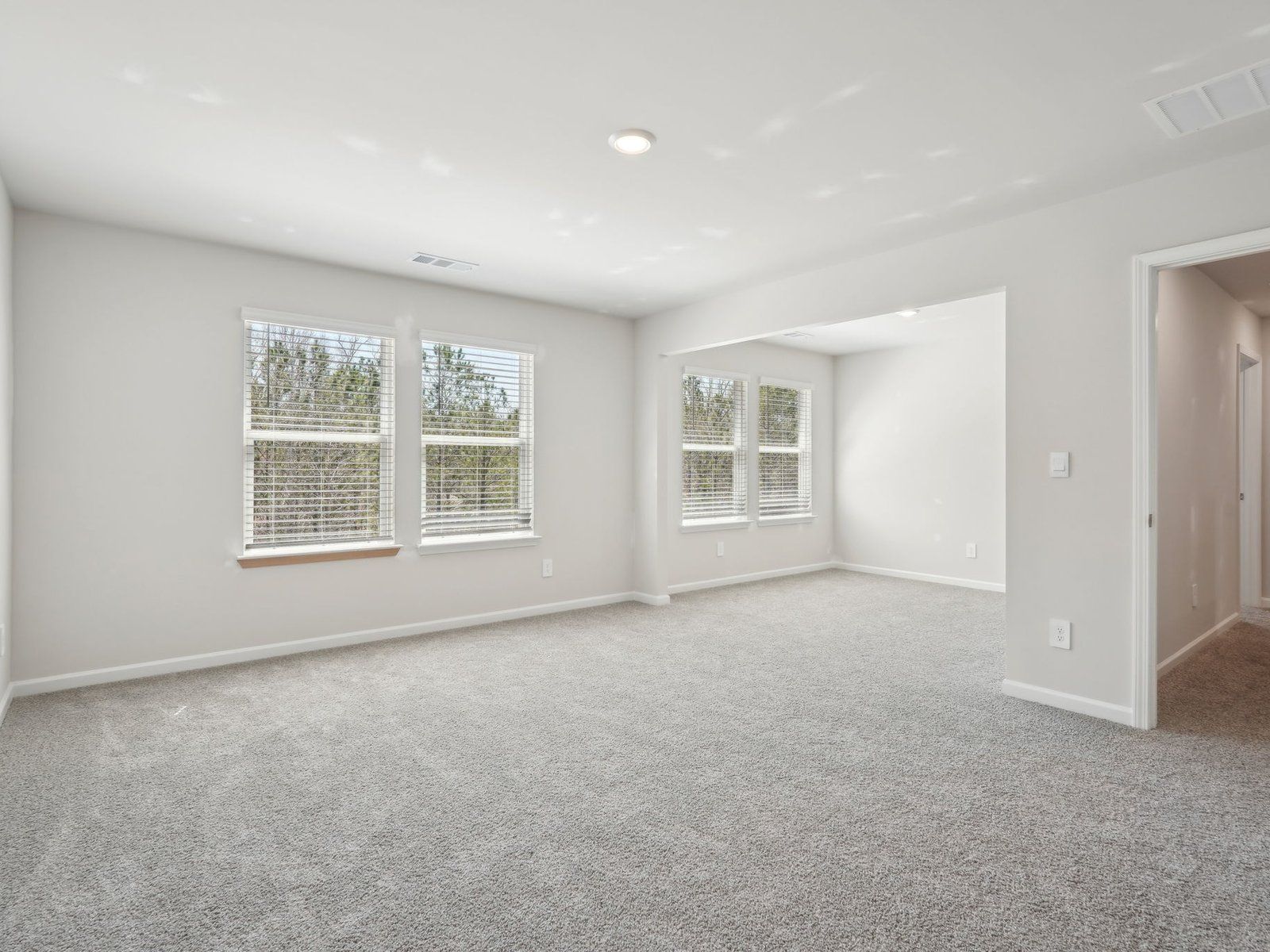 The Dakota floorplan with the Sleek 1 interior package.