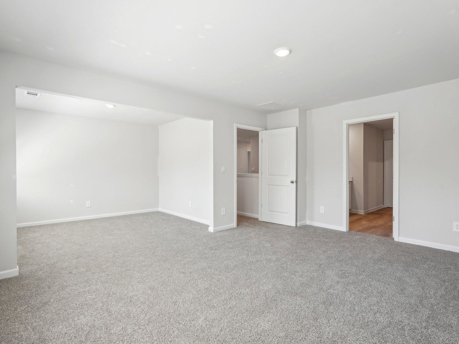 The Dakota floorplan with the Sleek 1 interior package.