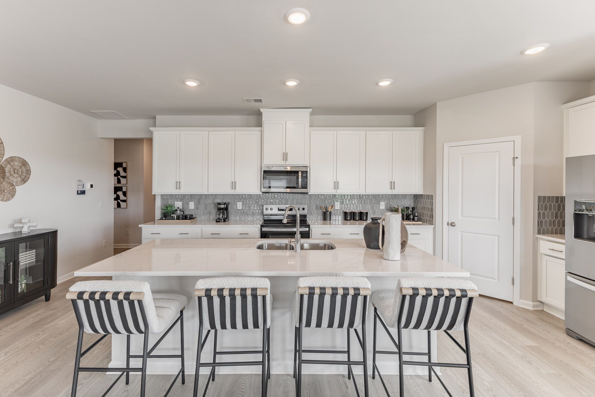 The spacious kitchen gives you ample space to prepare a fancy meal or meal prep.