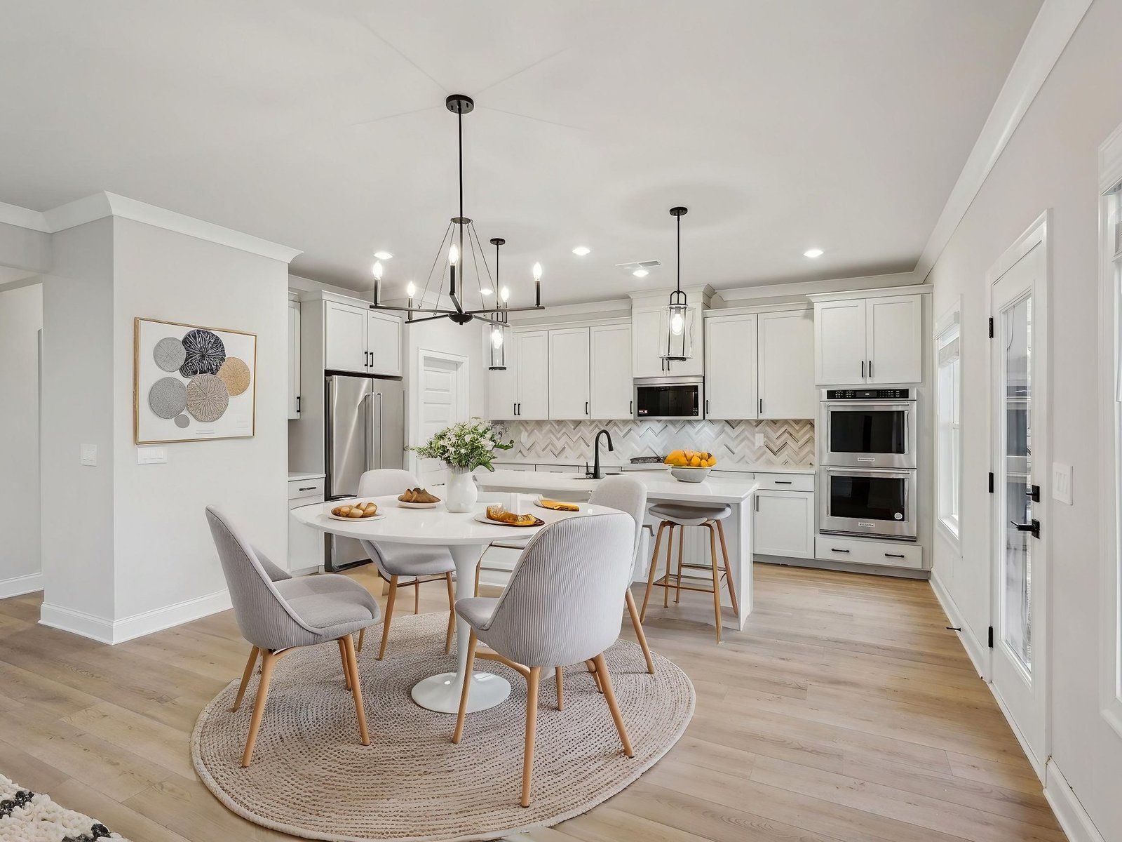 Hosting has never been easier with this open-concept, spacious dining area.