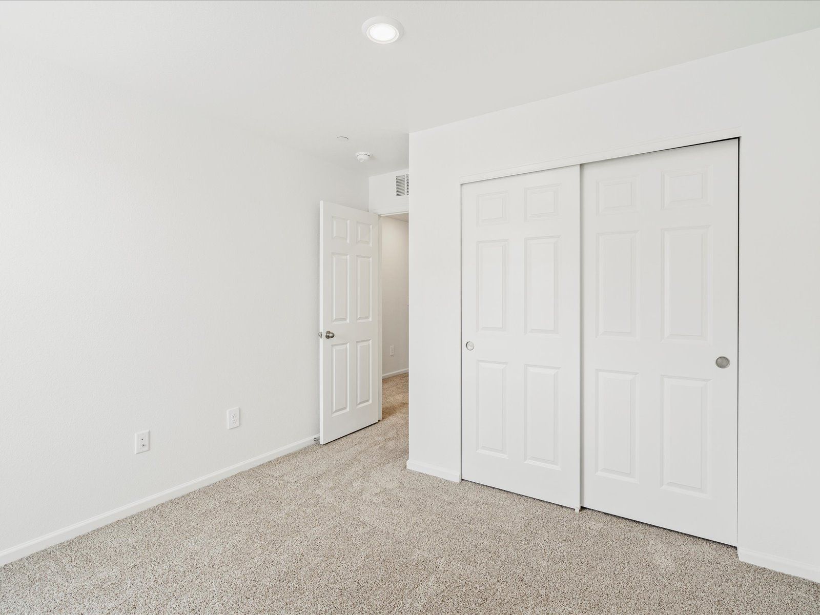 1622 Riverplace Dr Unit 1 (The Woodland)