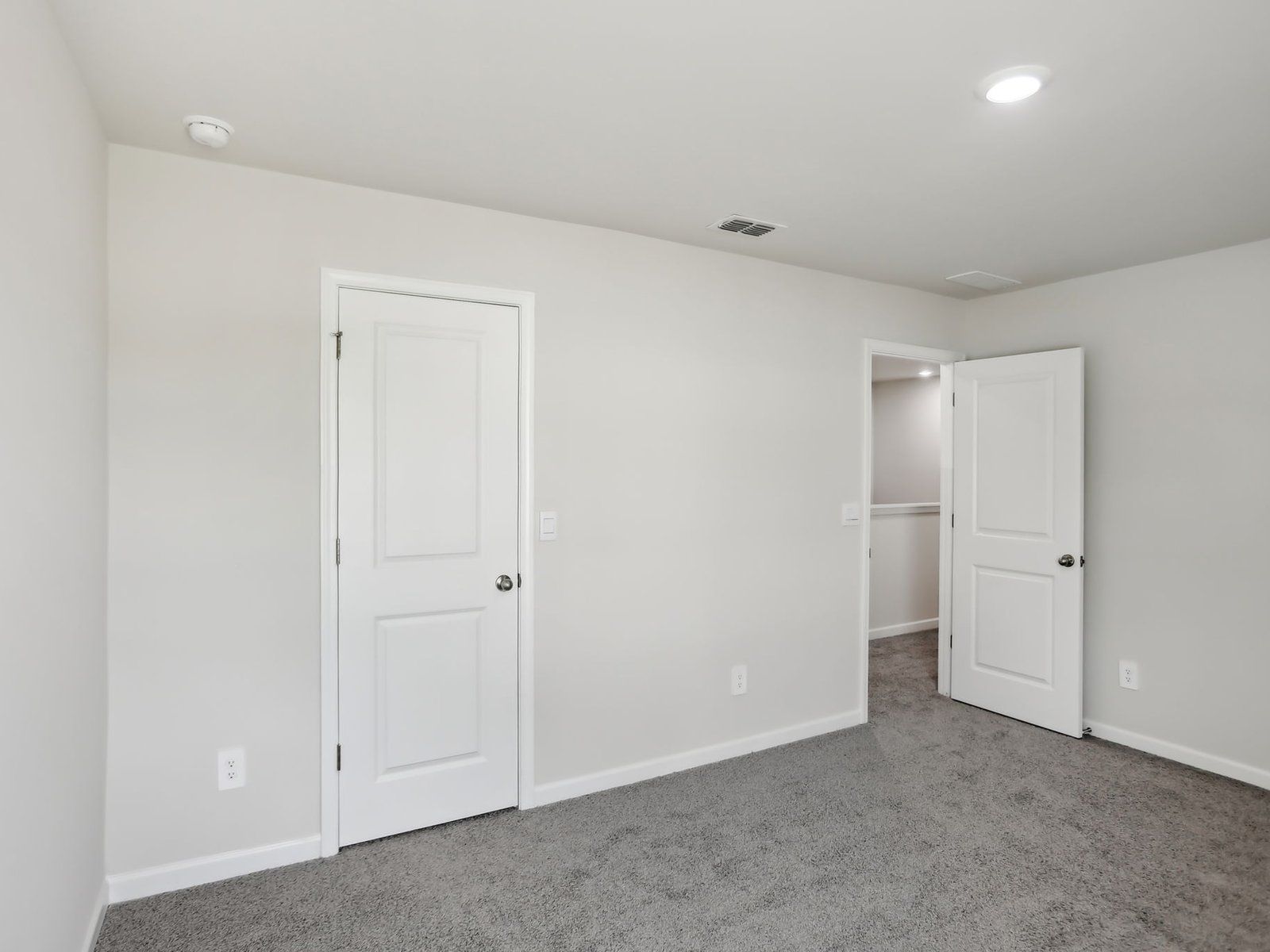 The Dakota floorplan with the Distinct Grey interior package.