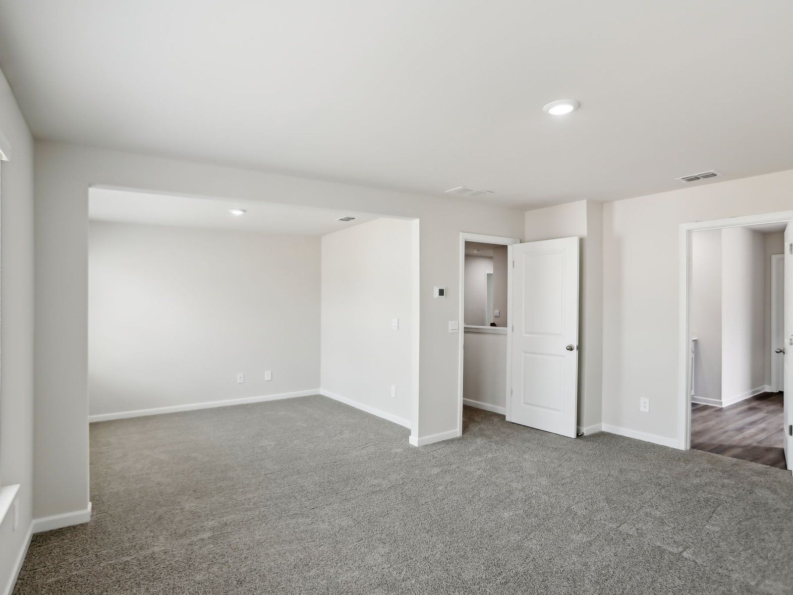 The Dakota floorplan with the Distinct Grey interior package.