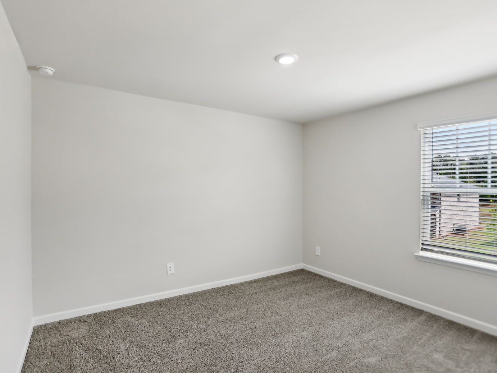 The Dakota floorplan with the Distinct Grey interior package.