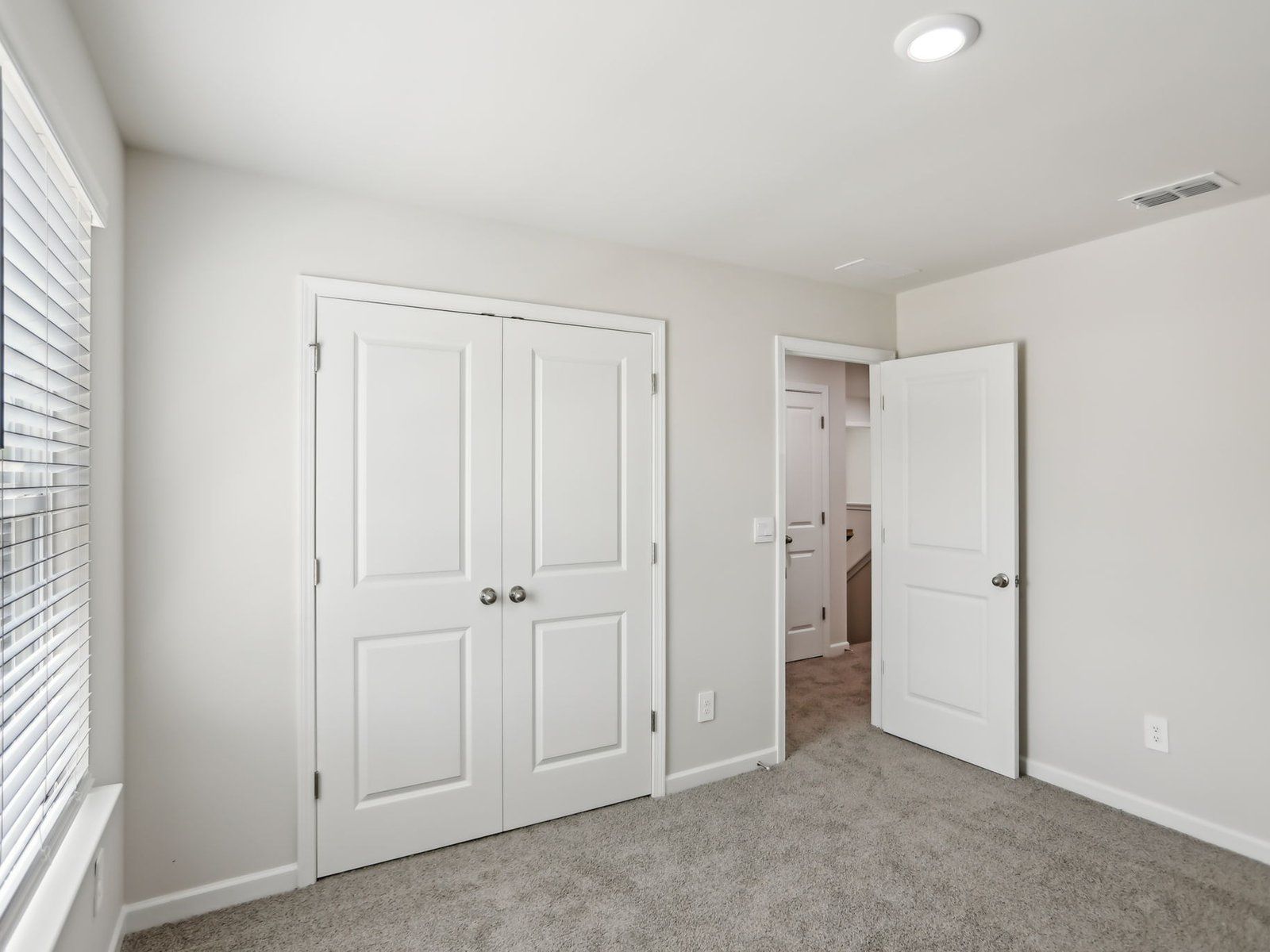 The Dakota floorplan with the Distinct Grey interior package.