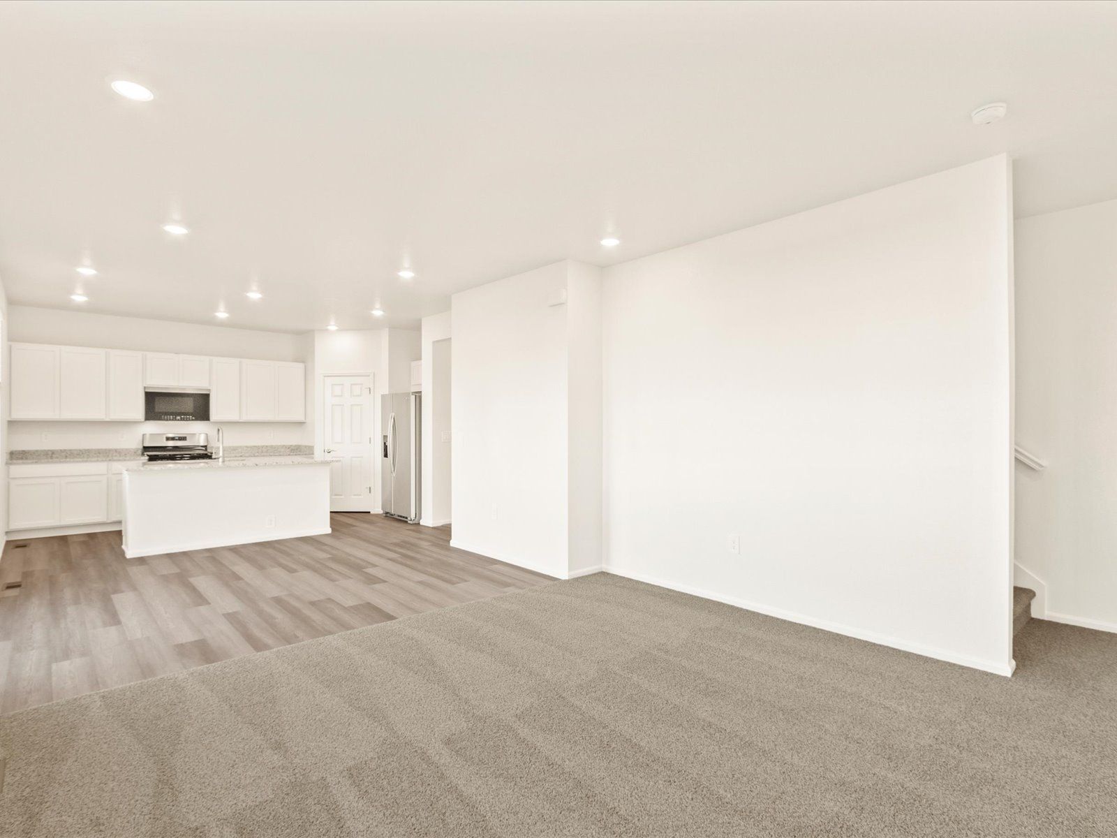 6691 Roundtail Way. Colorado Springs, CO 80925