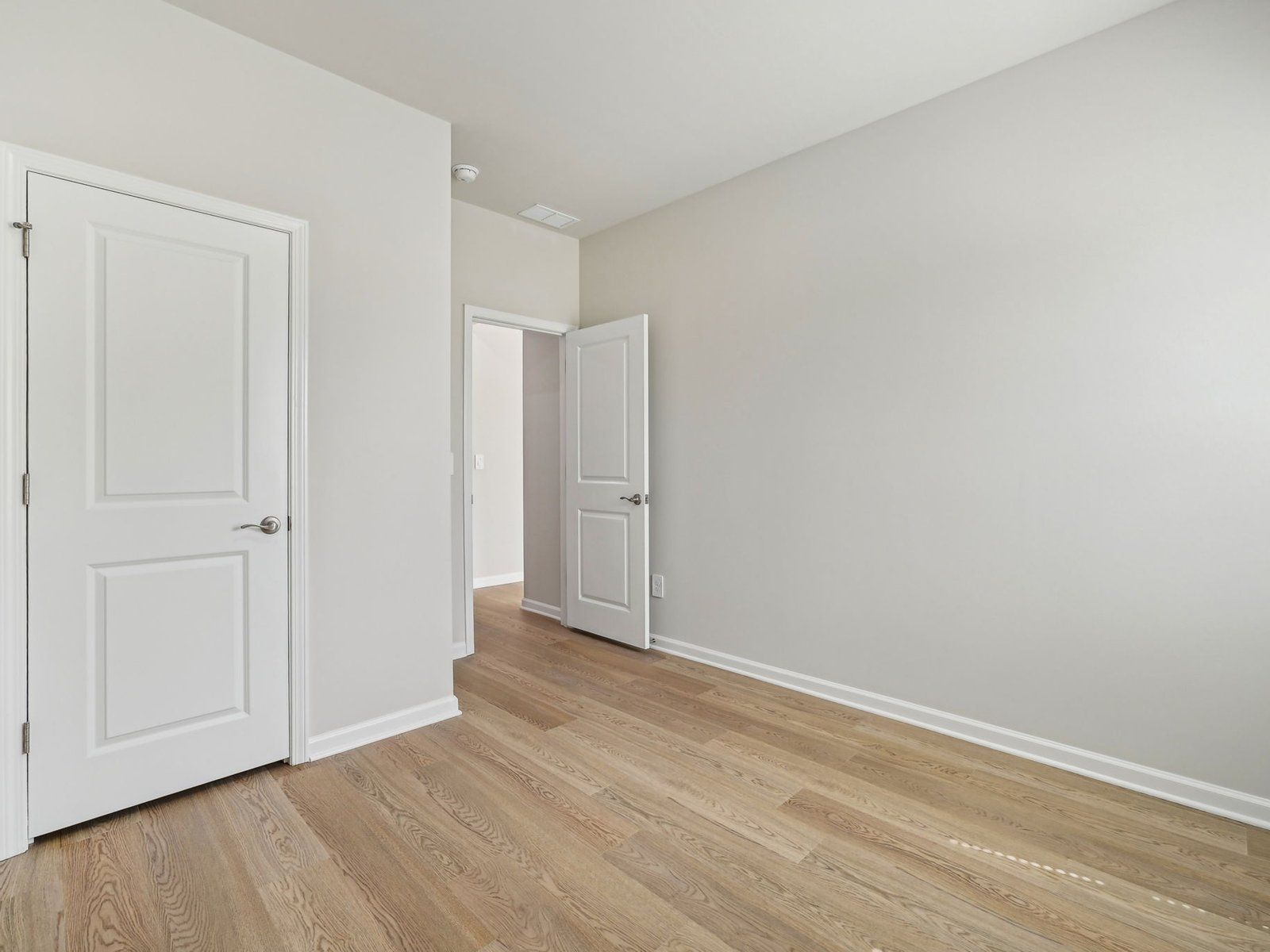 591 White Birch Ln (Chatham)