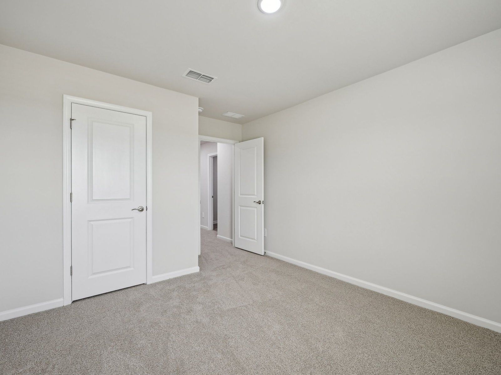 591 White Birch Ln (Chatham)